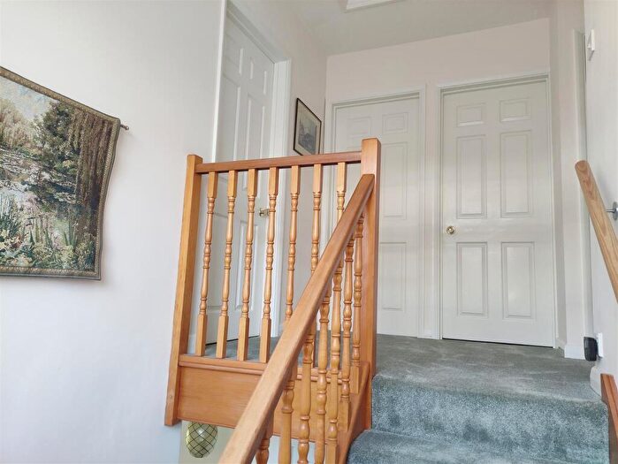 4 Bedroom Detached House For Sale In Cedar Wood Close, Fair Oak, Eastleigh, SO50