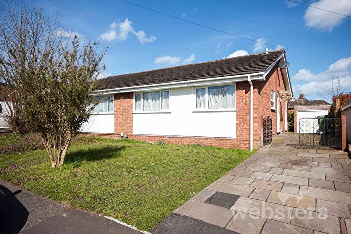 2 Bedroom Semi Detached Bungalow To Rent In Rugge Drive, Norwich, NR4