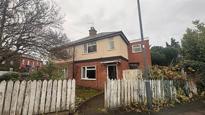 3 Bedroom Semi Detached House To Rent In Albion Street, Kenilworth, CV8