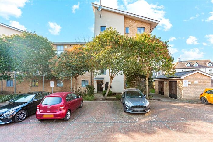 2 Bedroom Apartment For Sale In Wicks Place, Chelmsford, Essex, CM1