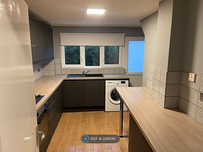 3 Bedroom Terraced House To Rent In Swift Place, Greenock, PA5