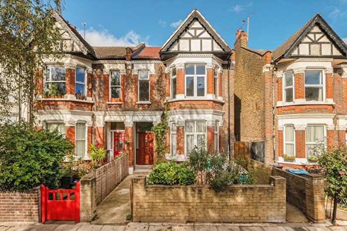 2 Bedroom Flat To Rent In Harvist Road, Queen's Park, NW6