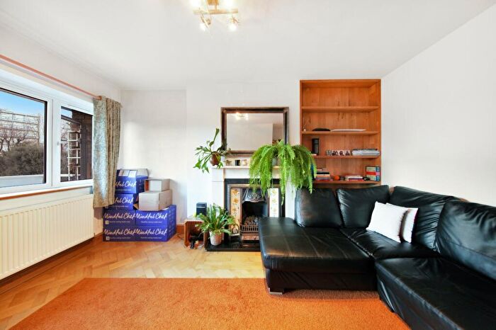 1 Bedroom Flat To Rent In Verity House, Abercorn Place, NW8
