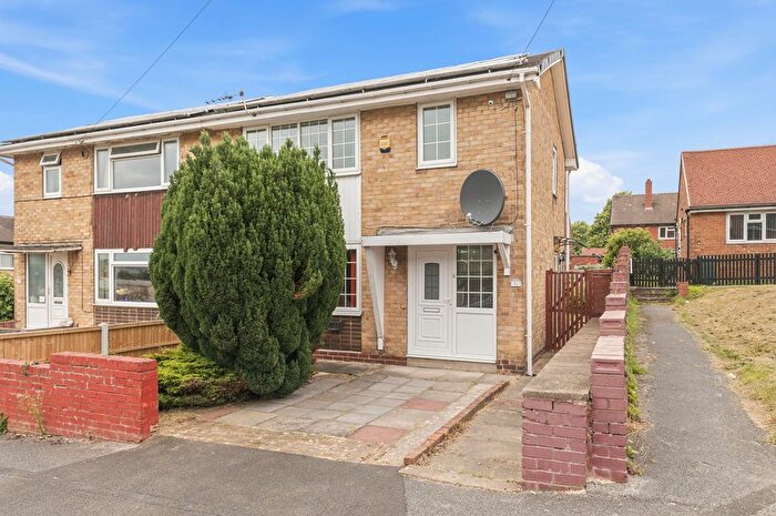 3 Bedroom Semi-Detached House For Sale In Walnut Grove, Dewsbury, WF12