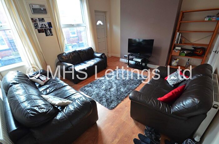 5 Bedroom Terraced House To Rent In Ashville Road, Leeds, LS6