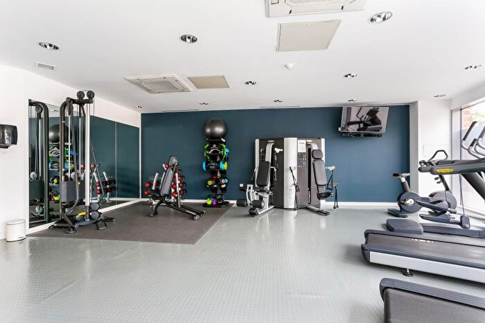 2 Bedroom Apartment To Rent In Abbeville Apartments, Barking Barking, IG11