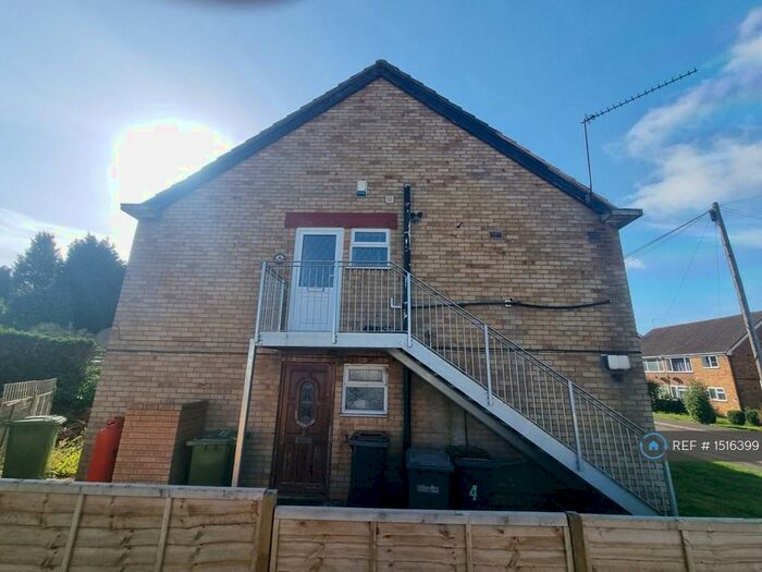 2 Bedroom Flat To Rent In Fieldview Close (First Floor ), Exhall, Coventry, CV7