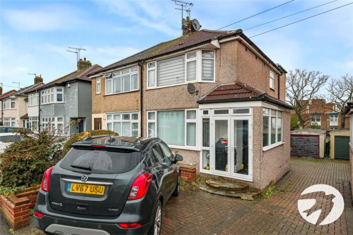 2 Bedroom Semi Detached House For Sale In Merlin Road, South Welling, Kent, DA16