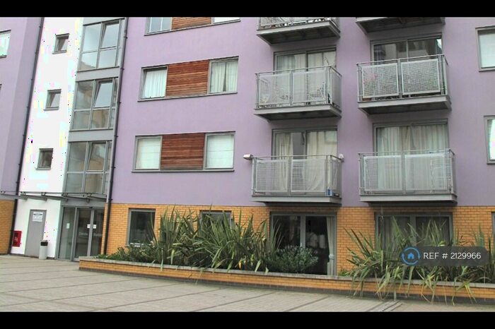 2 Bedroom Flat To Rent In Deals Gateway, London, SE13