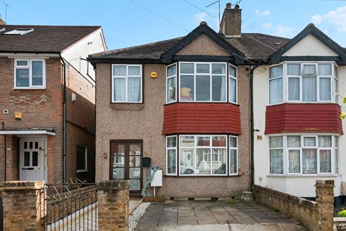 3 Bedroom Semi-Detached House For Sale In Mayfield Gardens, Hanwell, London, W7