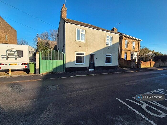 3 Bedroom Detached House To Rent In Gracious Street, Whittlesey, Peterborough, PE7