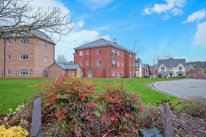 2 Bedroom Flat To Rent In Tenor Close, Buckingham MK18