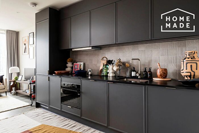 1 Bedroom Flat To Rent In Coppermaker Square, Aarons Building, E20