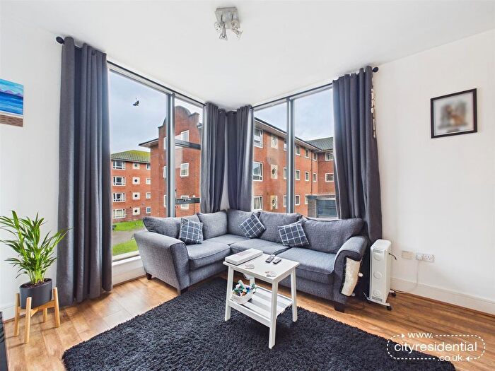 2 Bedroom Flat For Sale In The Symphony, Liverpool, L7