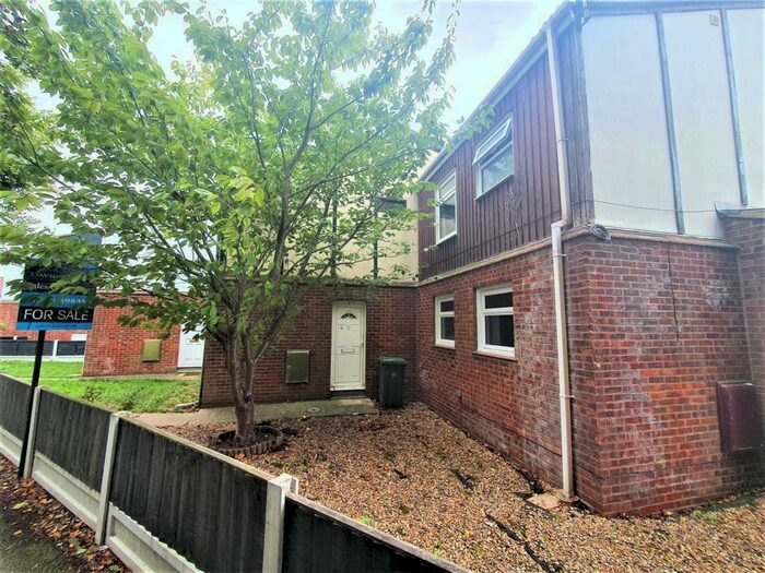 3 Bedroom End Of Terrace House To Rent In Daltons Fen, Pitsea, Basildon, SS13