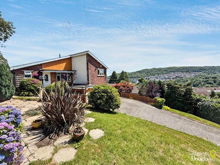 4 Bedroom Detached House For Sale In Highfield Terrace, Graigwen, Pontypridd, CF37