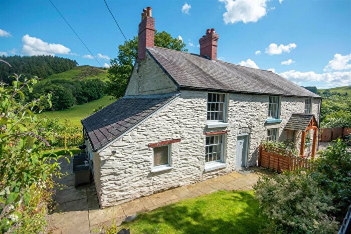2 Bedroom Cottage For Sale In Rhewl, LL20
