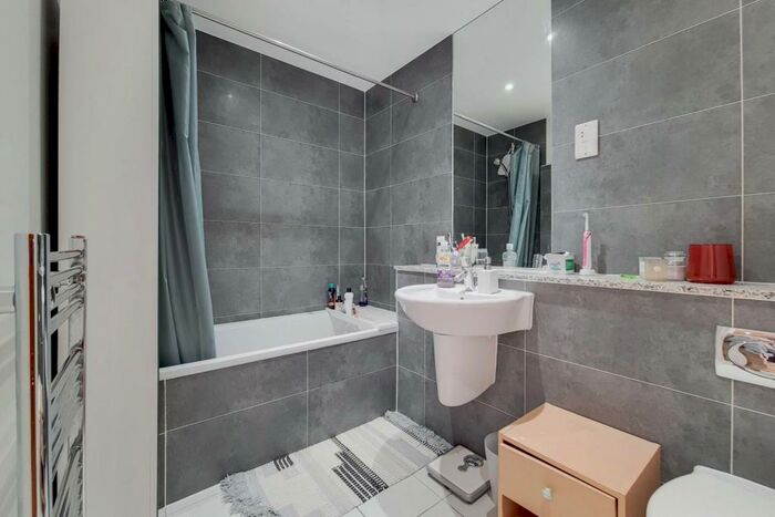 1 Bedroom Flat To Rent In Marlborough Road, Woolwich, London, SE18