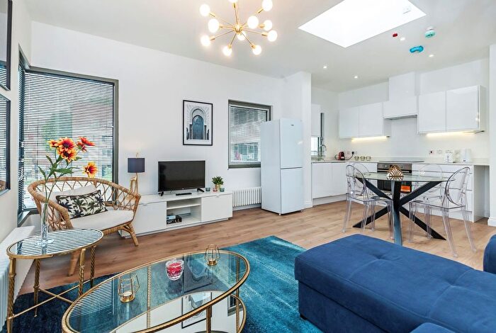 1 Bedroom Flat To Rent In Phoenix Rd, Euston, NW1