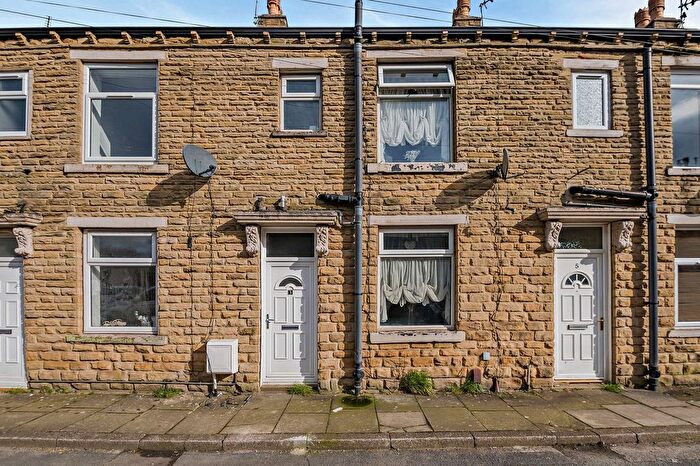 2 Bedroom Terraced House For Sale In Dawson Street, Bradford, BD4