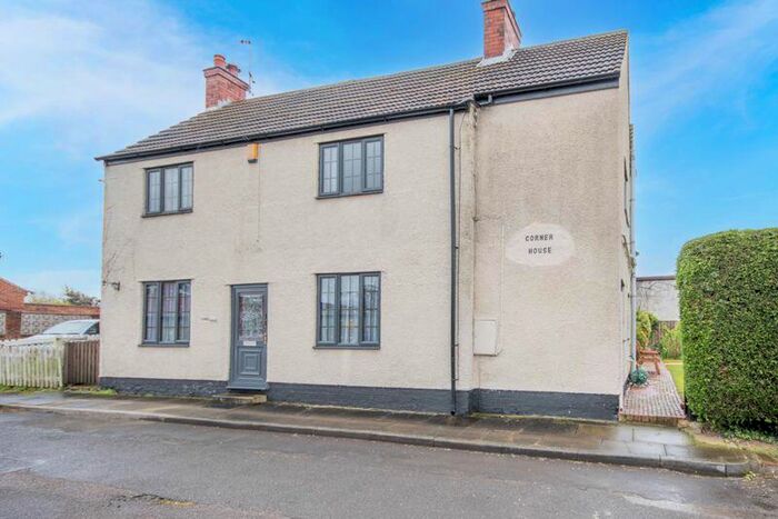 4 Bedroom Detached House For Sale In The Green, Dunham-On-Trent, Newark, NG22