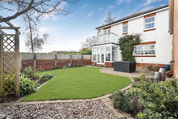 4 Bedroom Detached House For Sale In Coneygate, Meppershall, Shefford, SG17