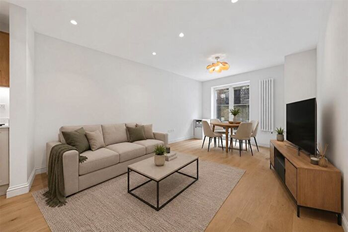 1 Bedroom Flat For Sale In Kilburn High Road, London, NW6