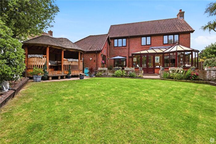 4 Bedroom Detached House For Sale In Gladden Fields, South Woodham Ferrers, Chelmsford, Essex, CM3