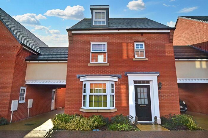 4 Bedroom Link Detached House For Sale In Albert Close, Aylsham, Norwich, NR11