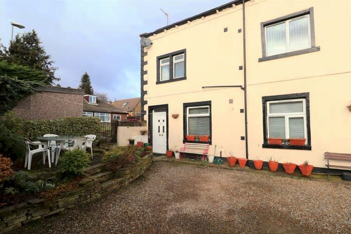 1 Bedroom Flat To Rent In Cemetery Road, Pudsey, LS28