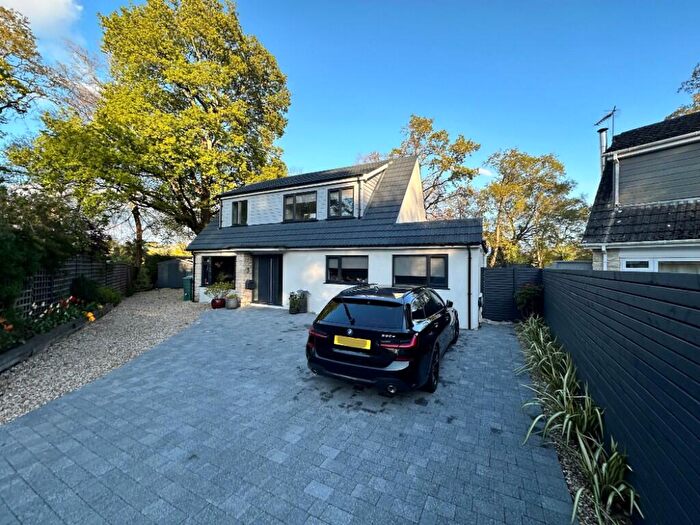 4 Bedroom Detached House For Sale In Dell Close, Broadstone, Dorset, BH18