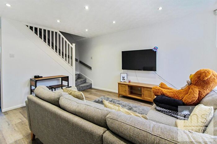 2 Bedroom Semi-Detached House To Rent In Heron Drive, Lenton, Nottingham, NG7