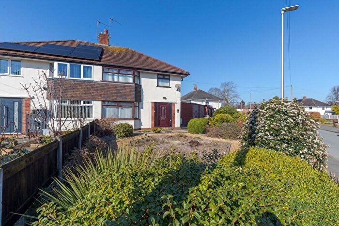 3 Bedroom Semi-Detached House For Sale In Lea Drive, Nantwich, CW5
