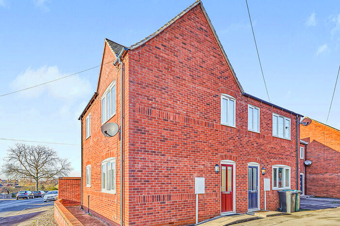 2 Bedroom End Of Terrace House To Rent In John Street, Newhall, Swadlincote, Derbyshire, DE11