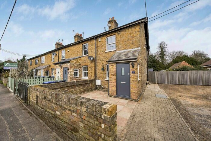 3 Bedroom End Of Terrace House To Rent In Bangors Cottages, Iver, Bucks, SL0