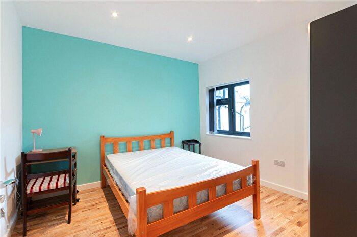 4 Bedroom Flat To Rent In Selkirk Road, London, SW17
