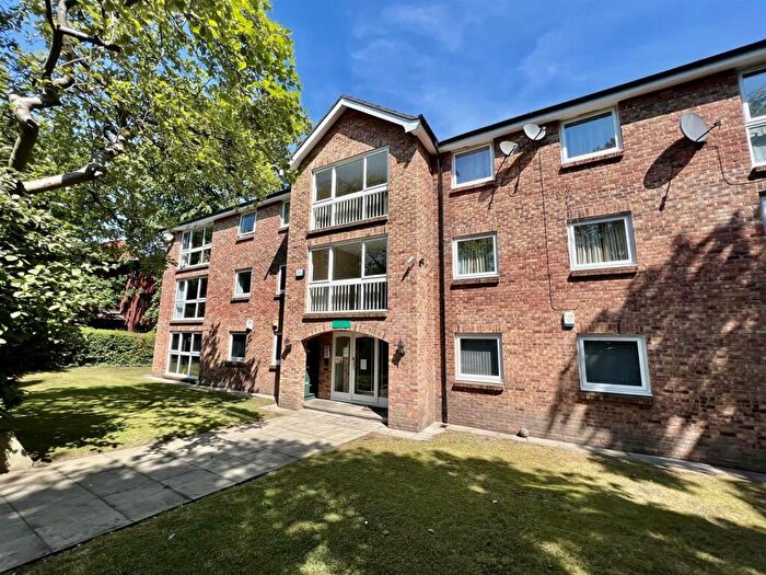 2 Bedroom Flat For Sale In Grosvenor House, Wilbraham Road, Whalley Range, M16