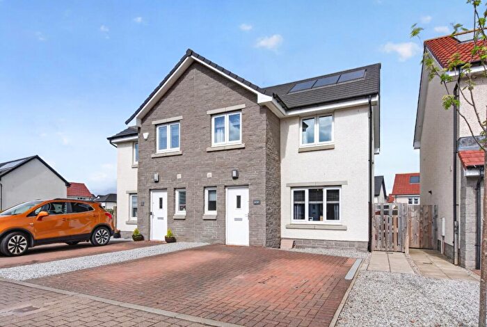 3 Bedroom Semi-Detached House For Sale In Turnpike Road, East Calder, Livingston, West Lothian, EH53