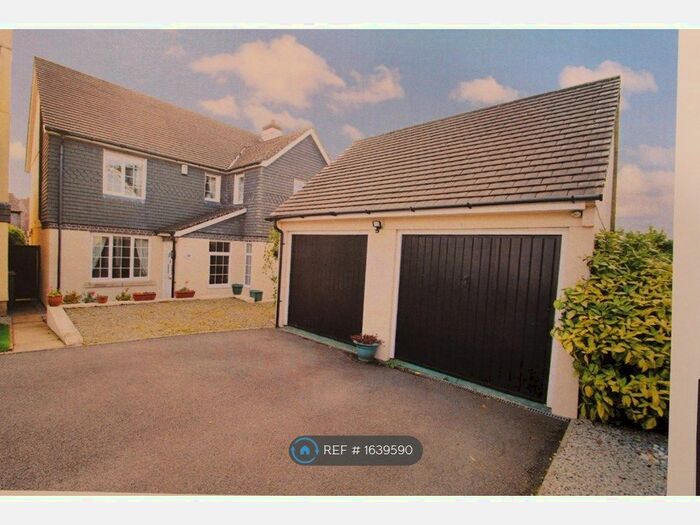 4 Bedroom Detached House To Rent In Beech Drive, Bodmin, PL31