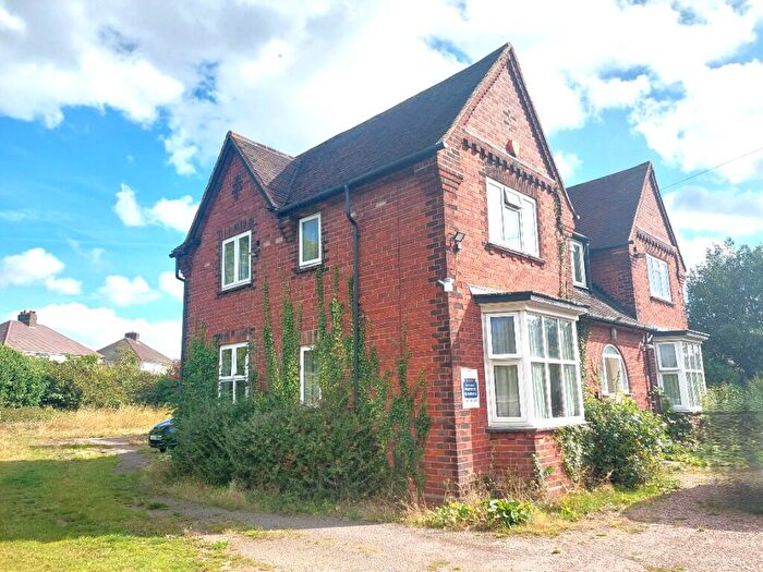 5 Bedroom Detached House To Rent In Watling Street, B78