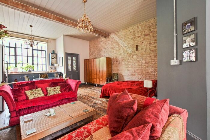 Studio To Rent In Calvin Street, London, E1