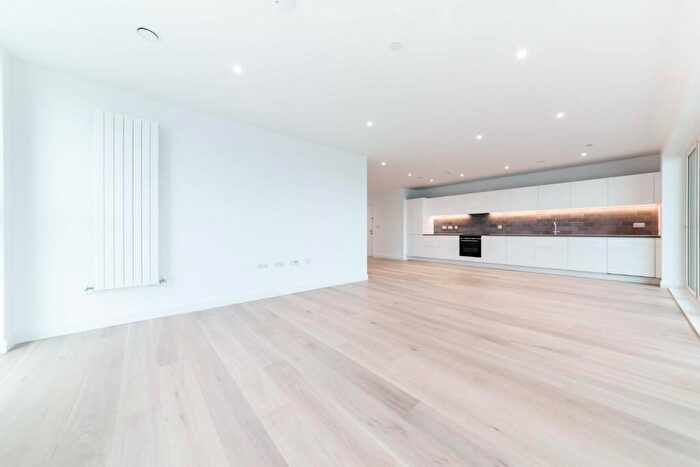 3 Bedroom Apartment For Sale In Royal Crest Avenue, London, Greater London, E16