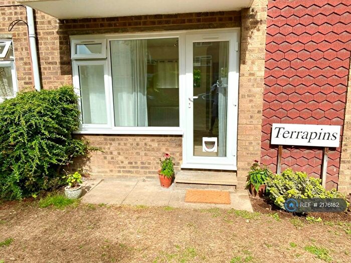 1 Bedroom Flat To Rent In Lovelace Road, Surbiton, KT6