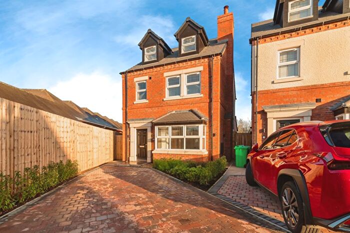 4 Bedroom Detached House For Sale In Bridge Road, Wollaton, Nottingham, NG8