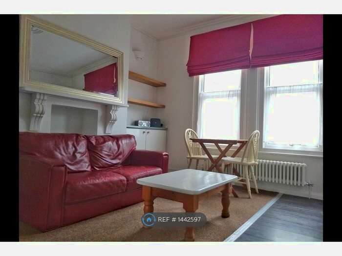 1 Bedroom Flat To Rent In Baker Street, Reading, RG1