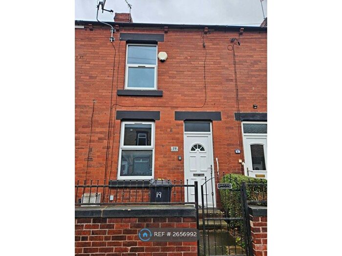 2 Bedroom Terraced House To Rent In Southwell Street, Barnsley, S75