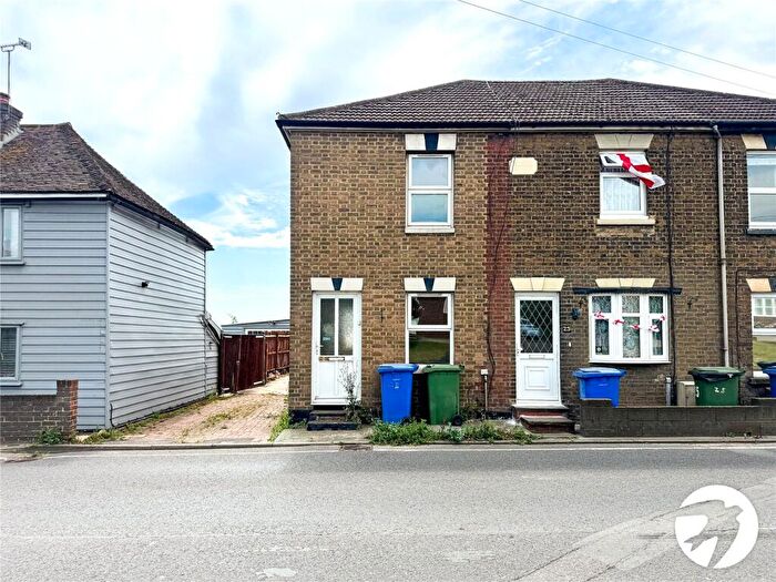 2 Bedroom End Of Terrace House For Sale In Keycol Hill, Bobbing, Sittingbourne, Kent, ME9