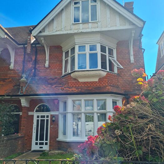 3 Bedroom Maisonette To Rent In Downsview, Old Orchard Road, Eastbourne, BN21