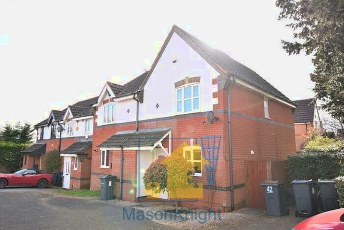 2 Bedroom Semi-Detached House To Rent In Northfield, Birmingham, B31