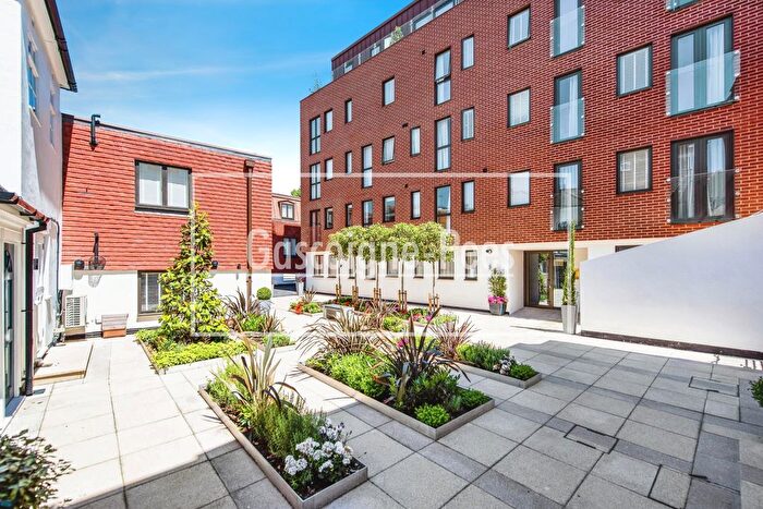 1 Bedroom Property To Rent In Scholars Court, Guildford, GU1